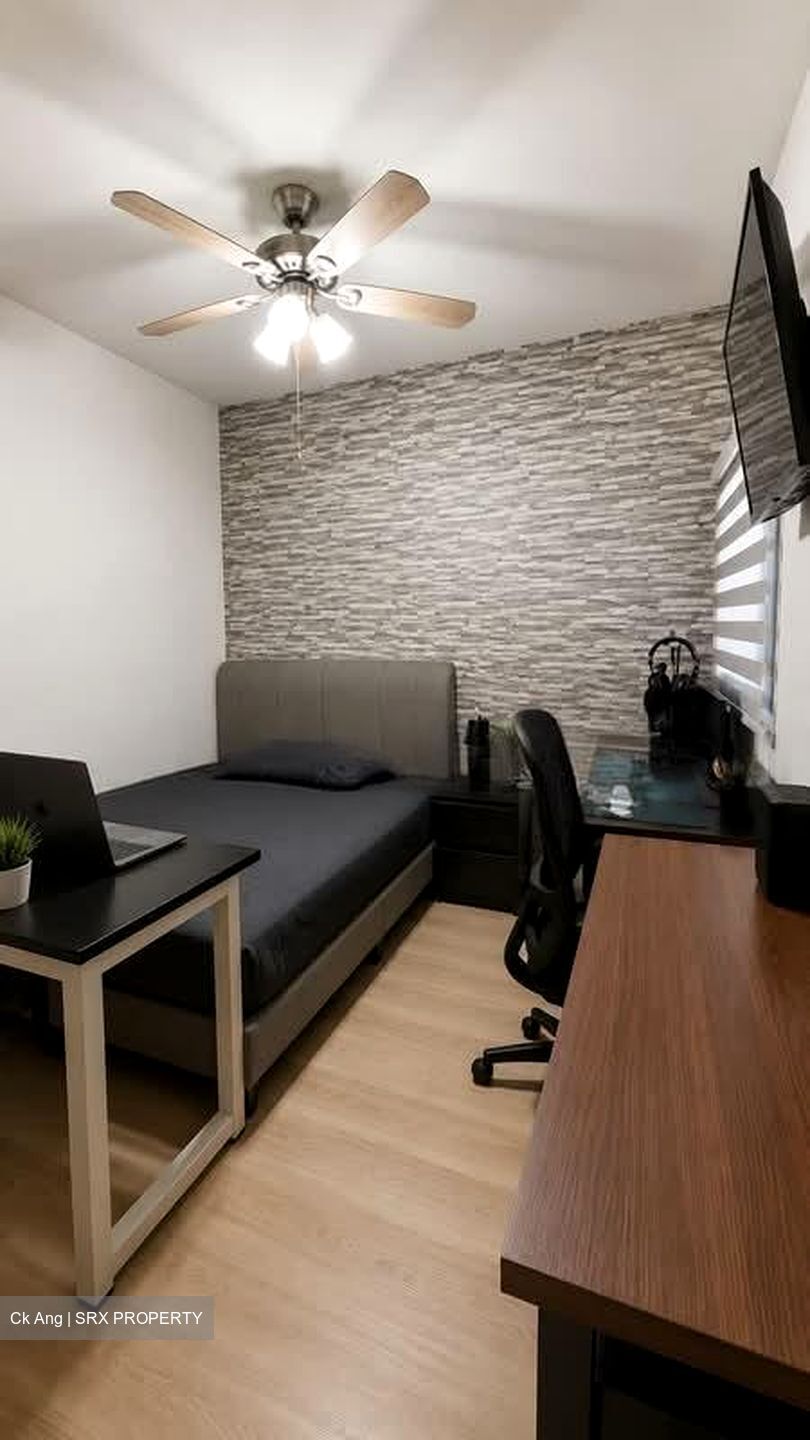 Central Grove (D14), Condominium #589208661